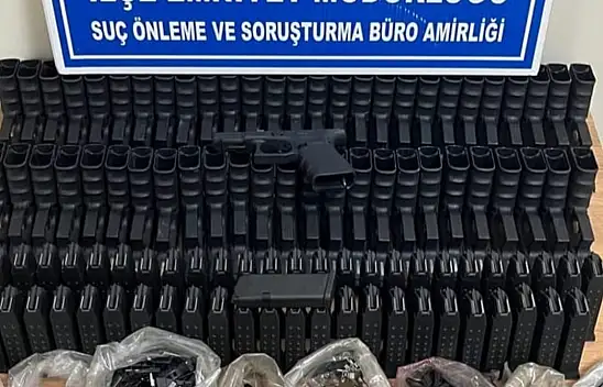 Konya'da polisin dikkati kaçakçılığı önledi! Valizinden silah fabrikası çıktı