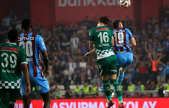 Konyaspor o transferde frene bastı