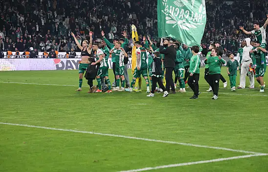 Konyaspor rakibine travma oluşturuyor