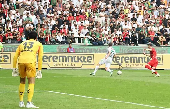 Konyasporlu oyuncu özür diledi