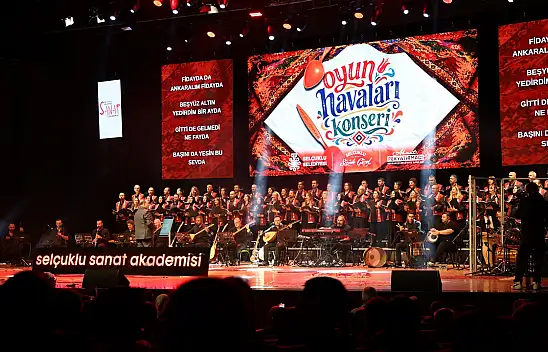Sanat Akademisi'nden müzik ziyafeti: Oyun havalarıyla Zafer Bayramı coşkusu