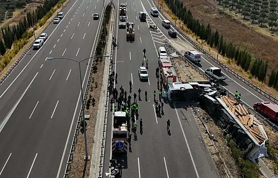Sapağı kaçıran otobüs faciasında can kaybı 12'ye yükseldi: Hastanede hayatını kaybetti