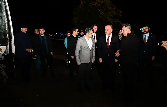 Tarım işçilerini taşıyan midibüs ile tır çarpıştı: 17 yaralı