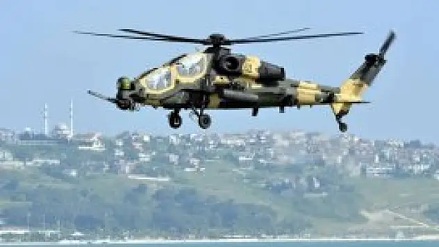 ATAK gösteri uçuşu yaptı