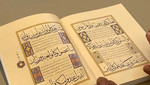 Karahisari Kur'an-ı Kerim tezhipleri tek ciltte