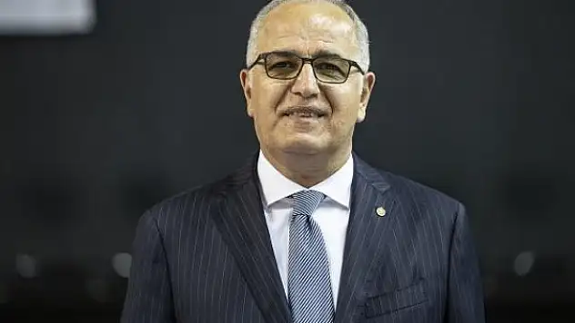 Mehmet Akif Üstündağ: Milli takımımızı canı gönülden kutluyorum