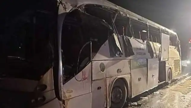 Mısır'da otobüs devrildi: 12 ölü, 38 yaralı