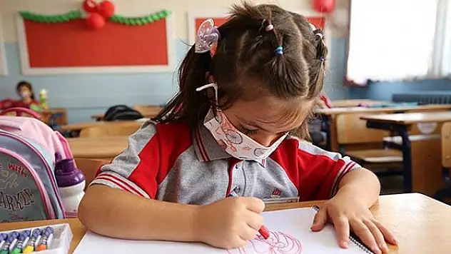 MEB'den 81 ile gönderildi! Okullarda vaka çıkarsa ne olacak?