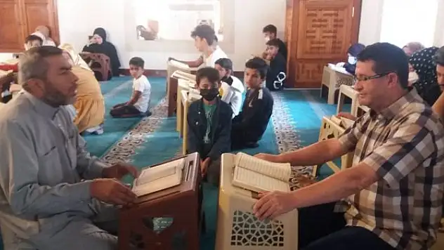 Din görevlisinden 3 Ayda  Hafız Olalım Projesi