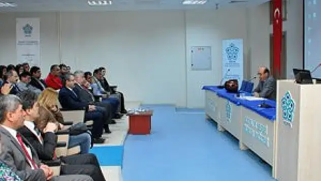 NEÜ'de Abdurrahim Karakoç anıldı