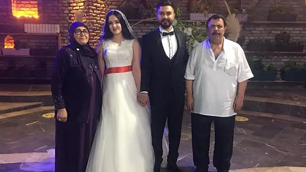 Kübra  ile Serdar'ın mutlu günü