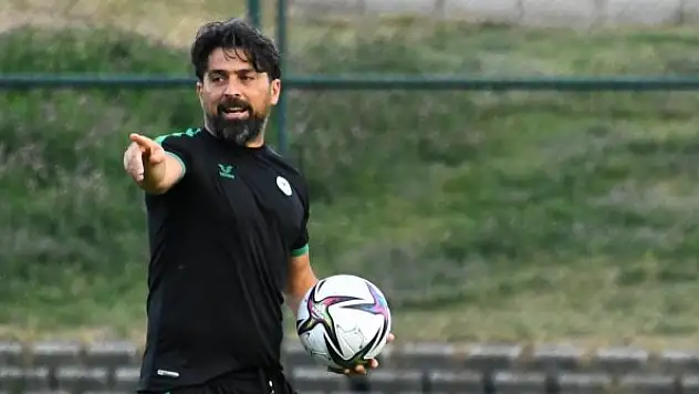 İlhan Palut açıkladı! Çift forvet oynatacak mı, sistemi bozacak mı?