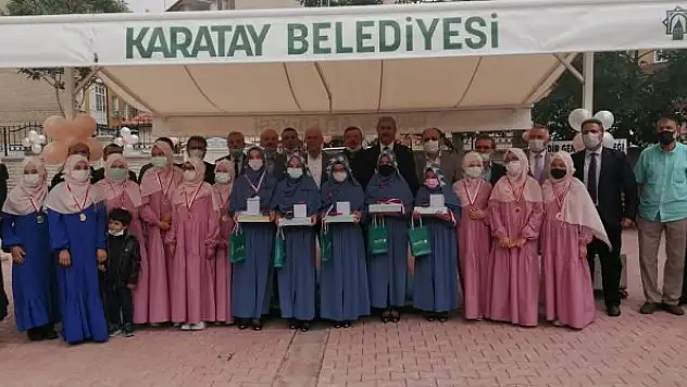 Türk Anadolu Vakfı Hafız Kız Anadolu İmam Hatip Lisesi Hafizeleri ödüllendirildi