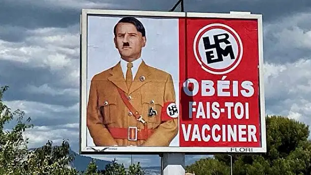 Macron Hitler'e benzetilmişti: Afişi asan pano sahibine 10 bin euro ceza