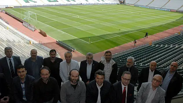 TSYD Genel Başkanı Arkan spor yazarlarıyla buluştu