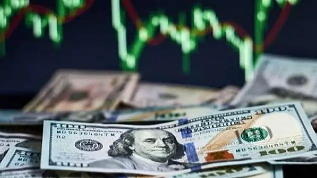 Dolar faiz kararını bekliyor