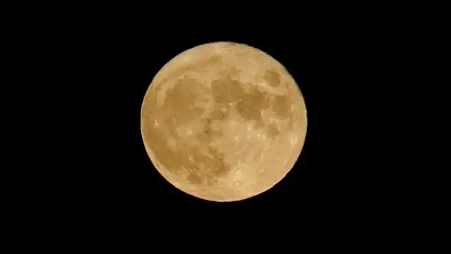 NASA Ay'a araştırma robotu göndereceğini açıkladı