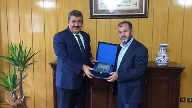 Rektör Sade'den Öge'ye ziyaret