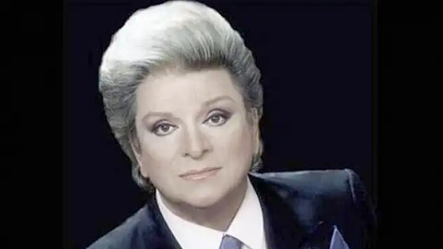 Sanat güneşi Zeki Müren