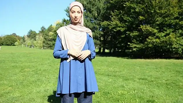 Müslüman kadına ırkçı saldırı: Türkiye'ye def ol git