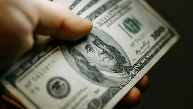 Serbest piyasada günün döviz fiyatları