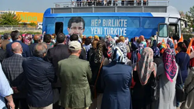 Ak Parti Konya 600 araçla Konya'yı dolaşıyor