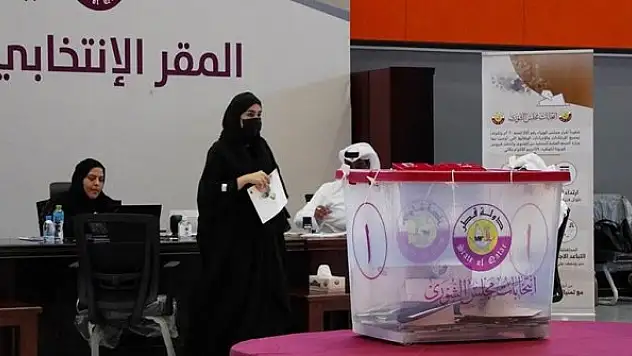 Katar'da ilk kez yapılan milletvekili seçimlerinde kadın adaylardan kazanan olmadı