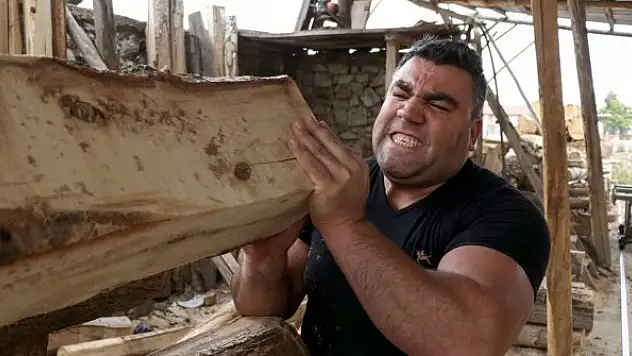 Bilek Güreşi Dünya Şampiyonası'na 'tomruk' taşıyarak hazırlanıyor