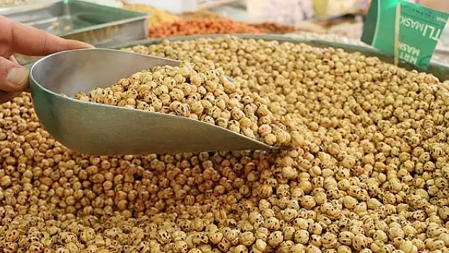 Sürücülere fren yaptıran kuru yemiş: Çorum leblebisi