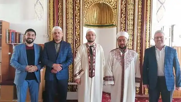Din görevlileri  ziyaret edildi