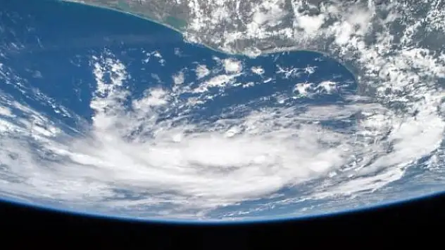 Dünya'nın iç çekirdeği o kadar katı olmayabilir