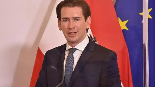 Avusturya'da yolsuzluk depremi: Başbakan Kurz istifa etti