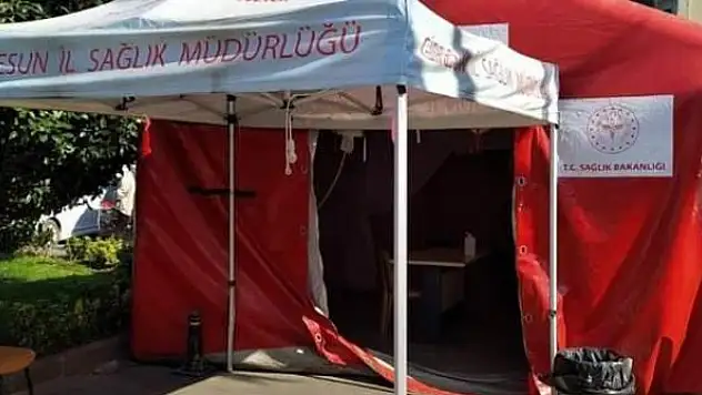 Aşı çadırına akılalmaz saldırı