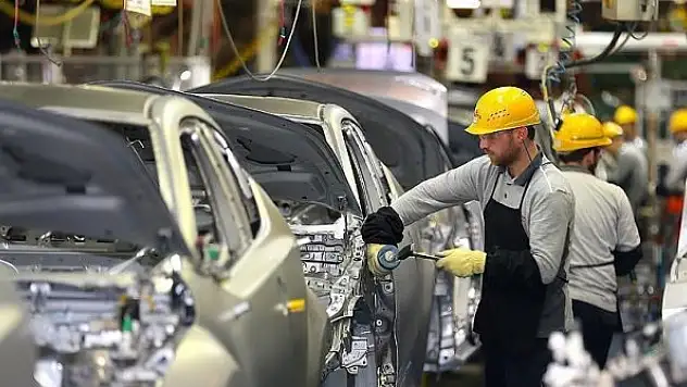 Otomotivde üretim yüzde 8 ihracat yüzde 9 arttı