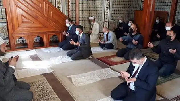 Müderris Halis Kürkçü  Mescidi ibadete açıldı
