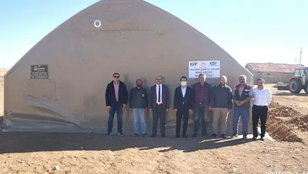 Hayvan üreticilerinin çadırları kuruldu