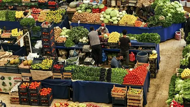 Konya'daki 'Kadınlar Pazarı' mevsim renklerine büründü
