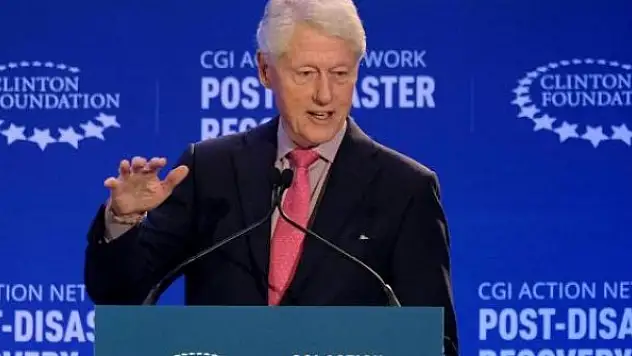 Eski ABD Başkanı Clinton hastaneye kaldırıldı