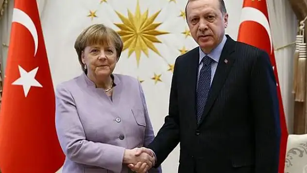 Almanya Başbakanı Merkel Türkiye'ye geliyor