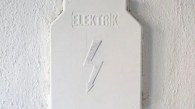 Elektrik piyasasında fiyatlar 9 ayda Avrupa'da yüzde 150, Türkiye'de yüzde 75 arttı