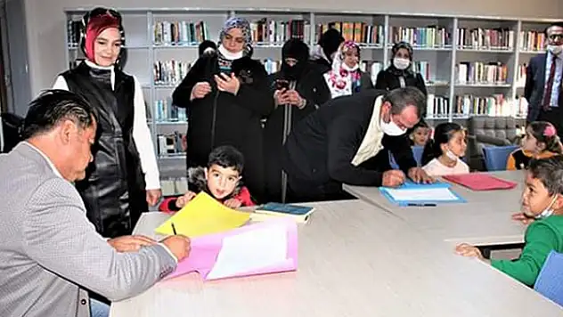 Seydişehir'de ana sınıfı öğrencileri yazarlarla buluştu