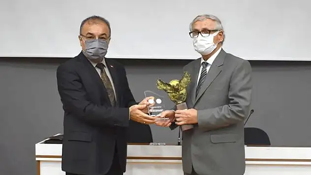 Selçuklu tarihini yeniden Selçuk Üniversitesi yazıyor