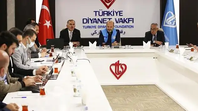 Müftü Derin yetim  projesini anlattı
