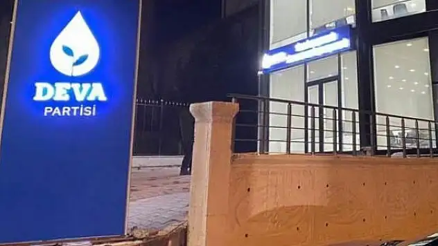 DEVA Partisi'nde toplu istifa