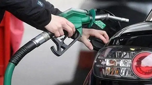 Benzine 44 kuruş zam gelecek