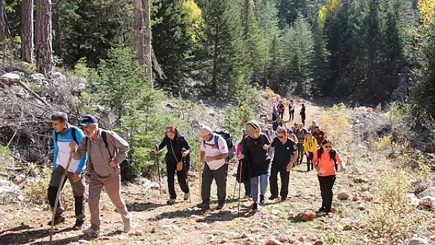 Doğa tutkunları Beyşehir'de buluştu, bol bol fotoğraf çekindi