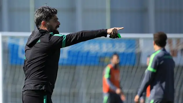 ÖZEL- Konyaspor teknik direktörü İlhan Palut, kupa hedefini açıkladı!