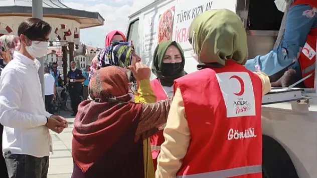 Konya Kızılay'dan  'Gönüllü ol' çağrısı