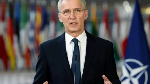 NATO Genel Sekreteri, hem yeşil, hem kuvvetli asker istedi