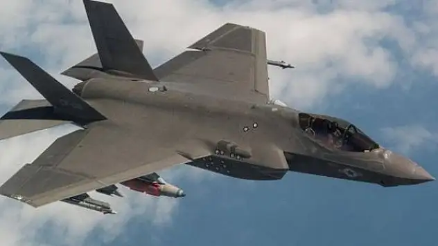 Avustralya 4 tane F-35 savaş uçağı aldı